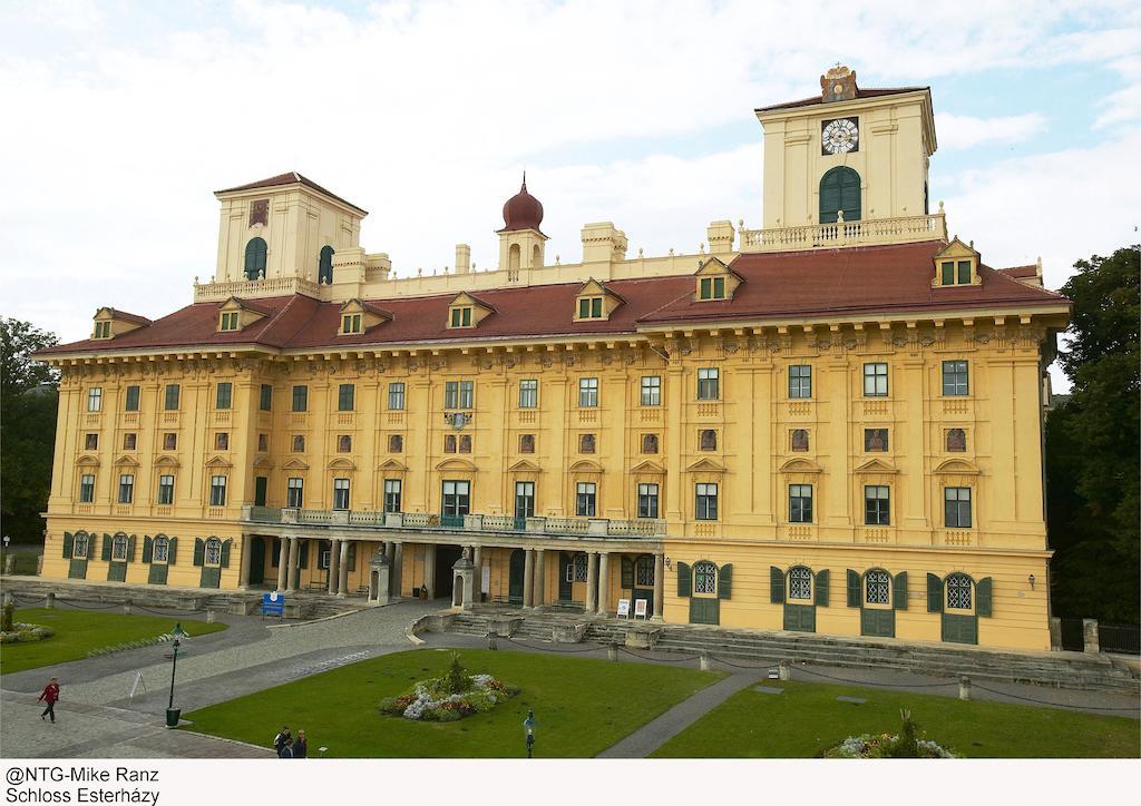Hotel Weinland دونرسكرشن المظهر الخارجي الصورة